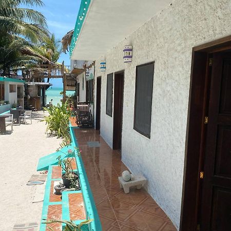 Casa Victor Avila Isla Holbox Exterior photo